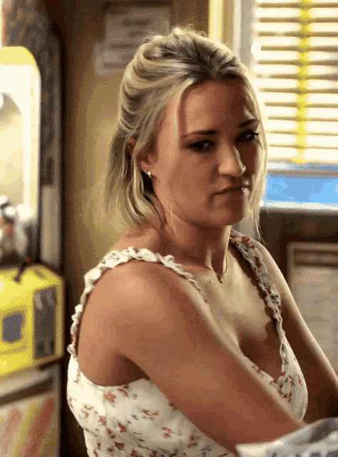 emily osment boobies