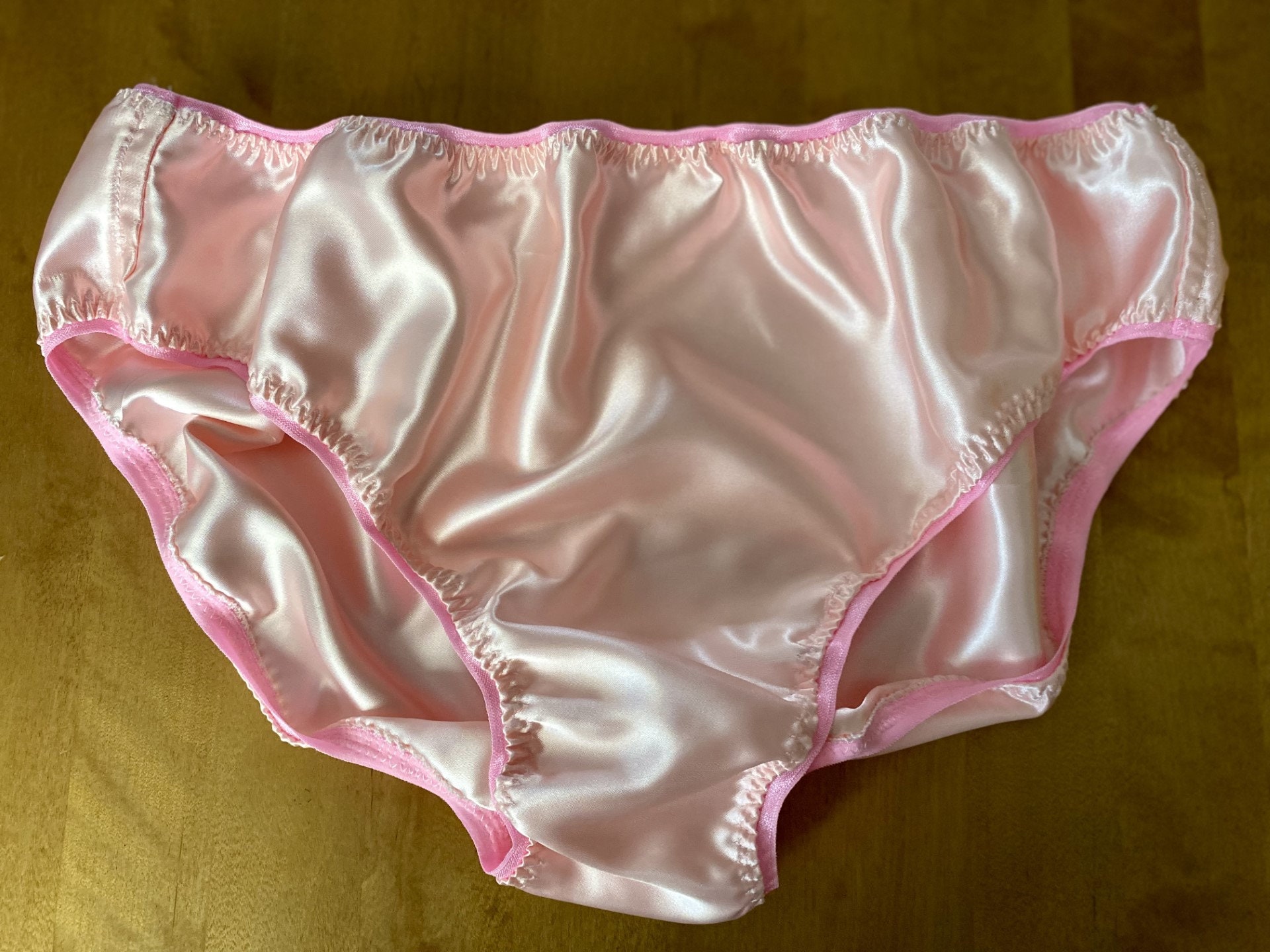 anggraini recommends Satin Panties Tube