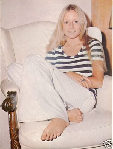 maureen mccormick feet