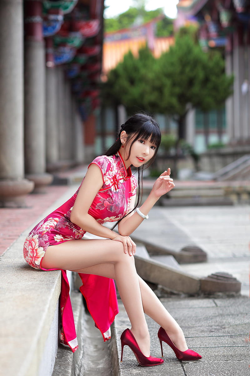 brenda bonsall share sexy asian clothing photos