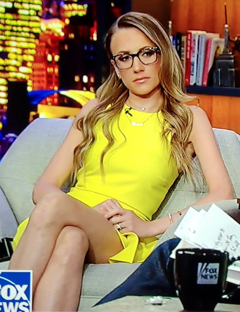 kat timpf hot