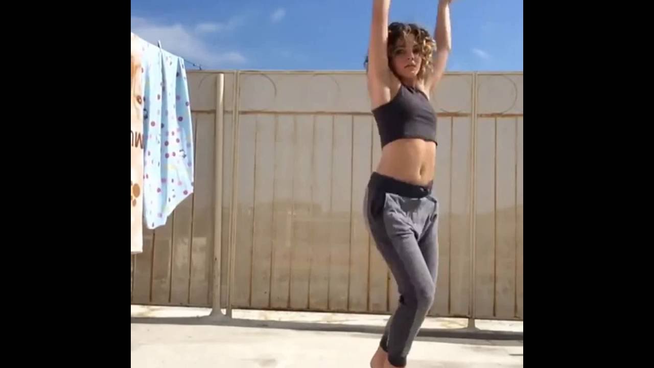 camren bicondova hot