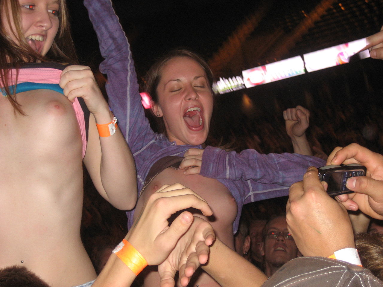 carmen nichols add women flashing at concerts photo