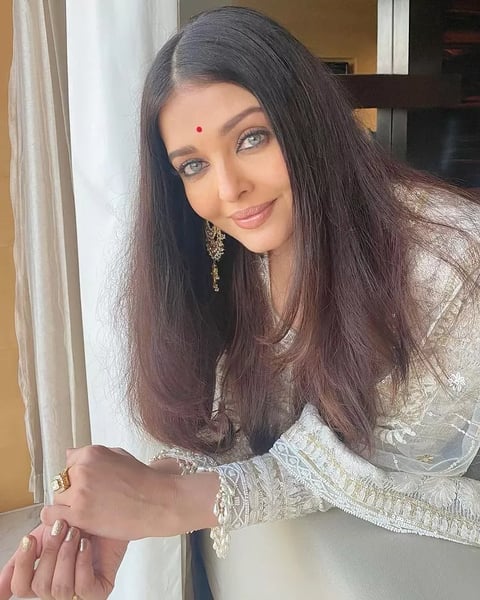 claire manton recommends Aishwarya Rai Porn