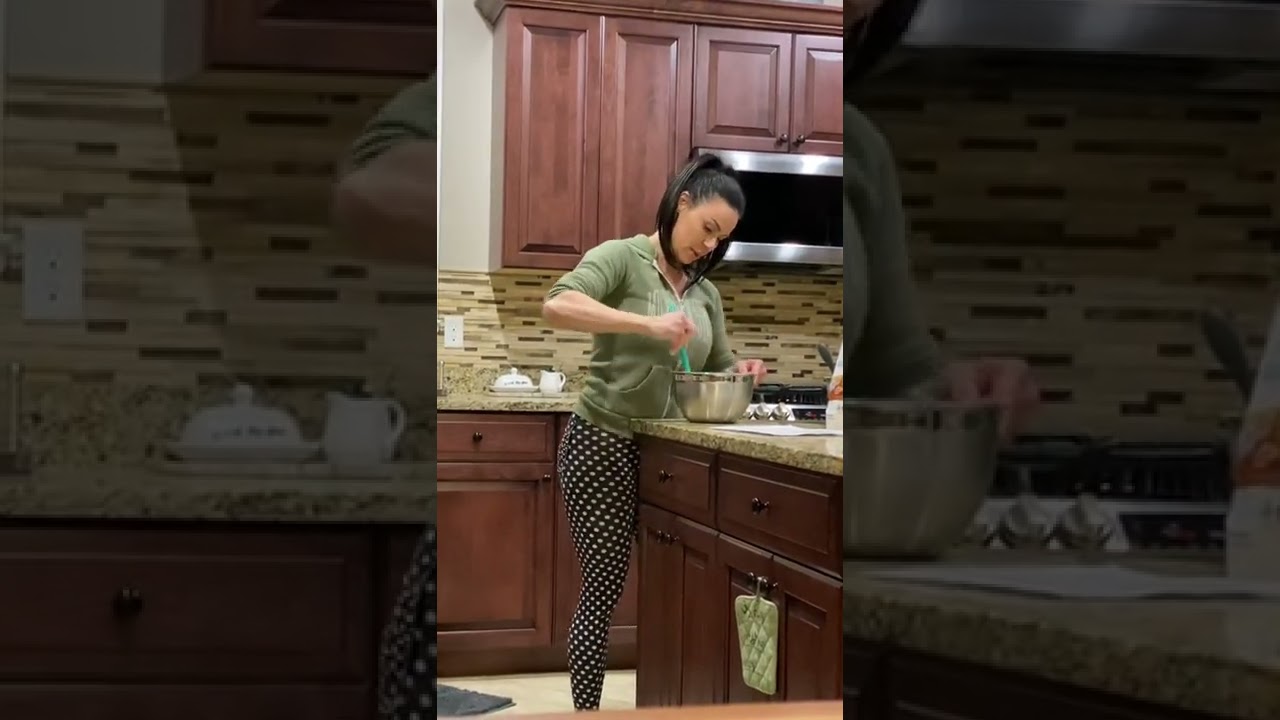 damon peoples recommends kendra lust kitchen pic