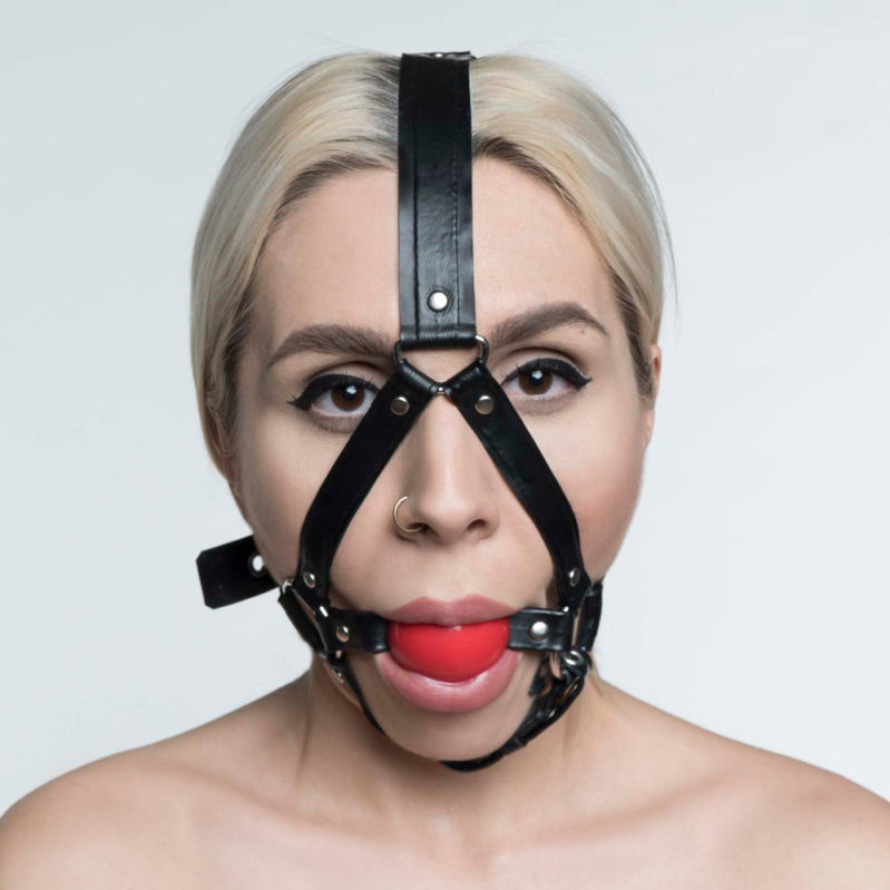 damaris hurtado add photo latex and ball gag