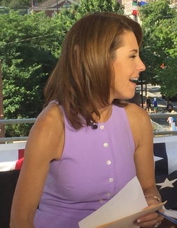 Stephanie Ruhle Hot la critique